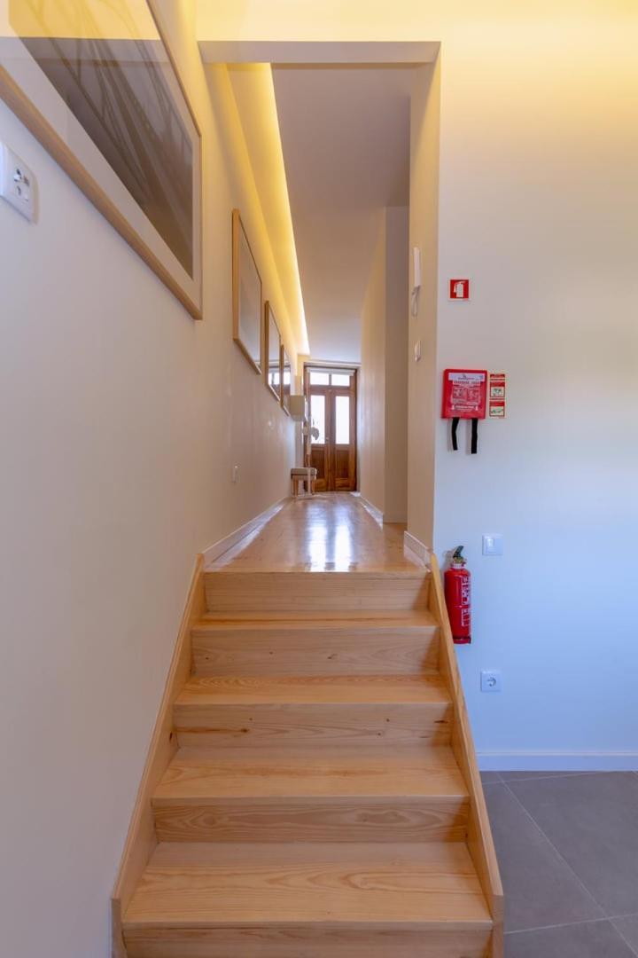 Guestready - Catorze De Outubro Houses 423 فيلا نوفا دي غايا المظهر الخارجي الصورة