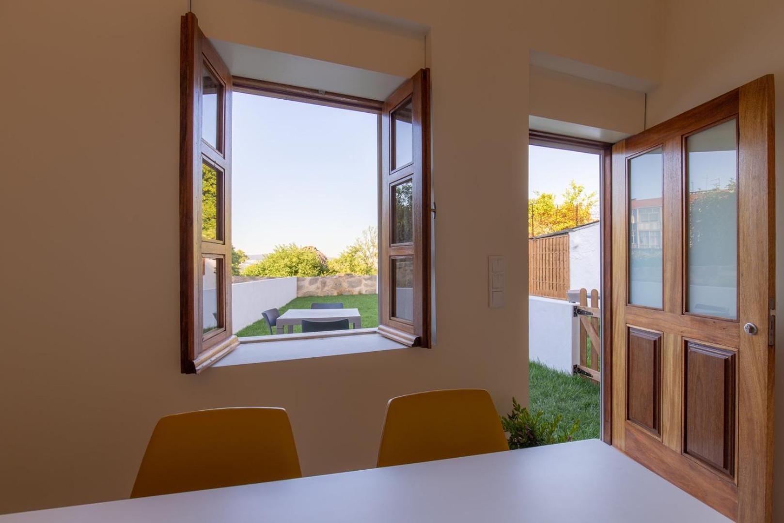 Guestready - Catorze De Outubro Houses 423 فيلا نوفا دي غايا المظهر الخارجي الصورة